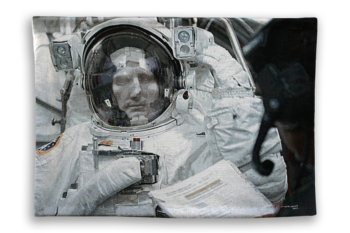 Augustus_9184_1200X800